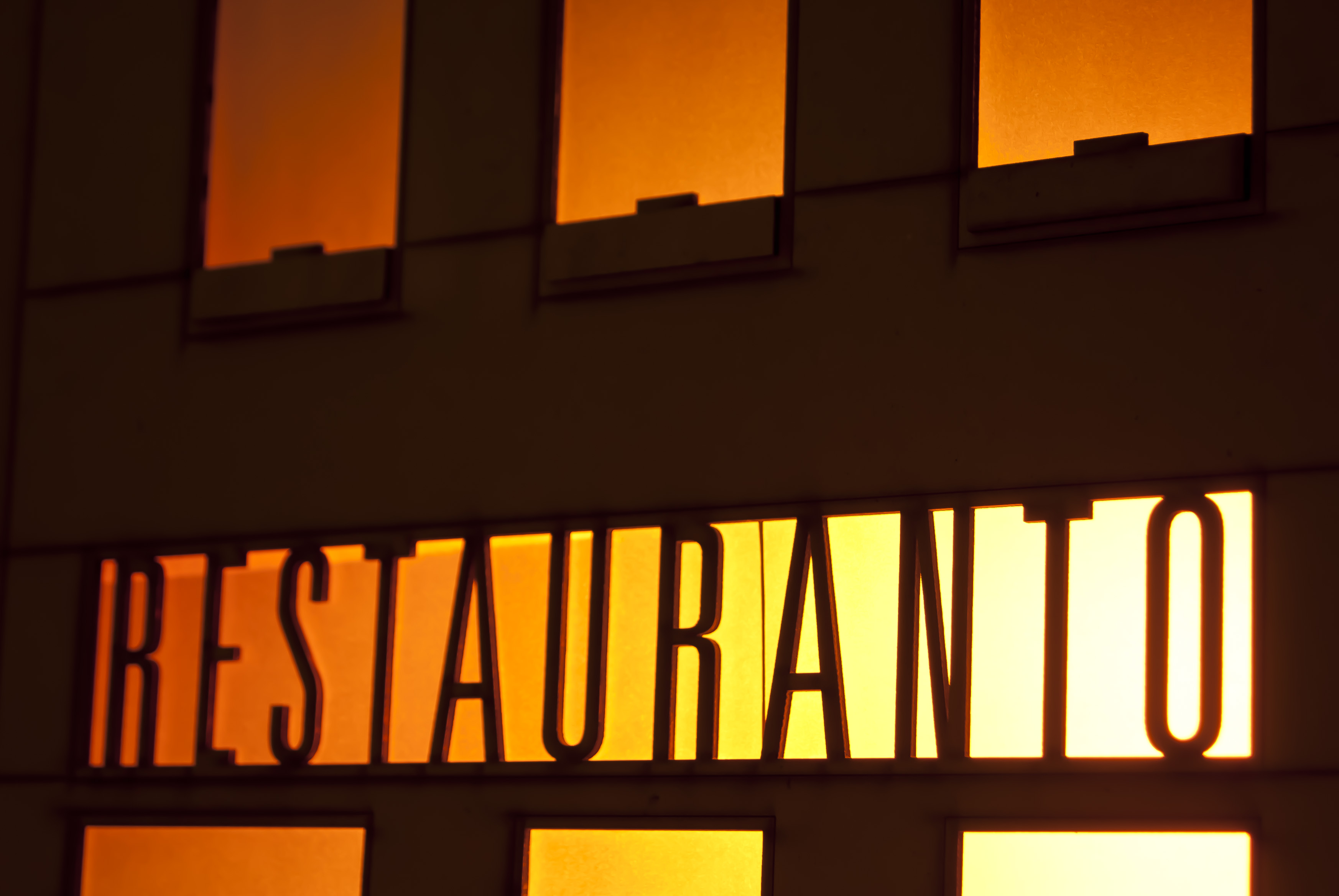 Still from Restauranto