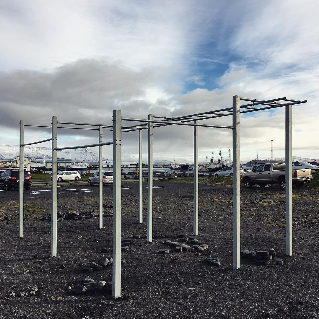 I hope this is not supposed to be a climbing frame, but then what else? I would have had a go but it’s a little cold out here in Iceland, and I had left my gloves in the jeep. Honestly. #composition #frame #steel #gravel #sky #dock #harbour #reykjavik