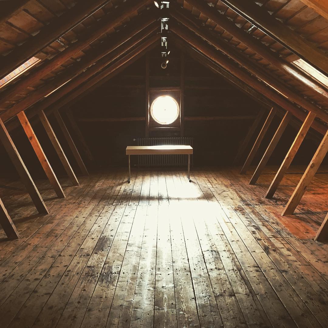Some old loft space in #Keflavík. Something was lost in the installation of a radiator and lighting rigs. #old #architecture #wood #keflavik #museum #duushus