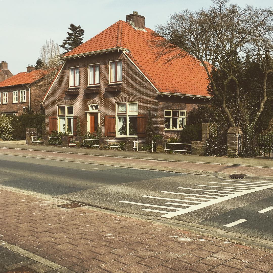 The #house(s) are pretty. In #wageningen, in the #netherlands. #dutch #street #road #orange #trip #wanderlust